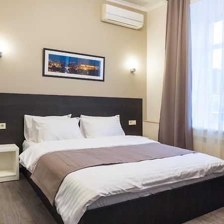 911 Apartments Khreshchatyk Kiev Dış mekan fotoğraf