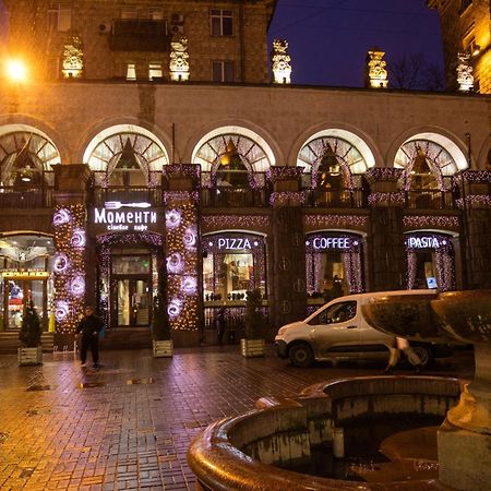 911 Apartments Khreshchatyk Kiev Dış mekan fotoğraf