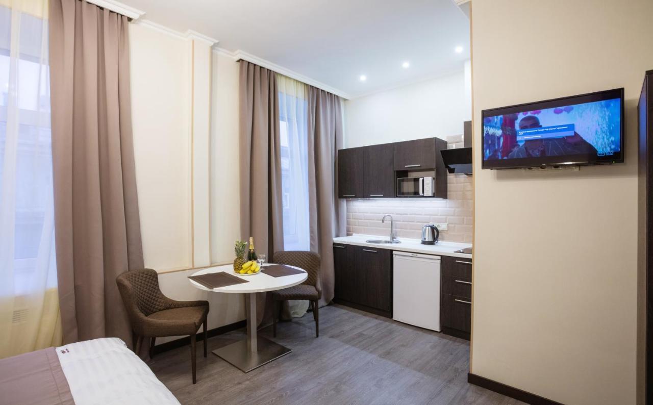 911 Apartments Khreshchatyk Kiev Dış mekan fotoğraf